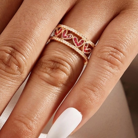 Adjustable Gorgeous Heart Rhinestone Ring - Picture 1 of 5